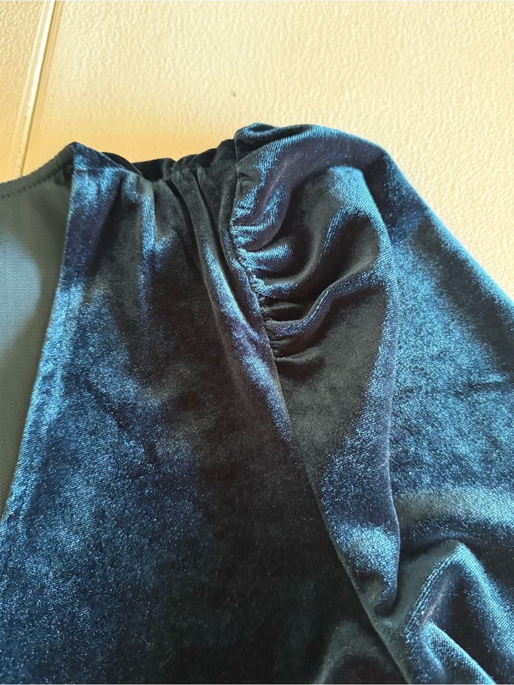 Forever 21 Teal Velvet Wrap Crop Top - Picture 11 of 12
